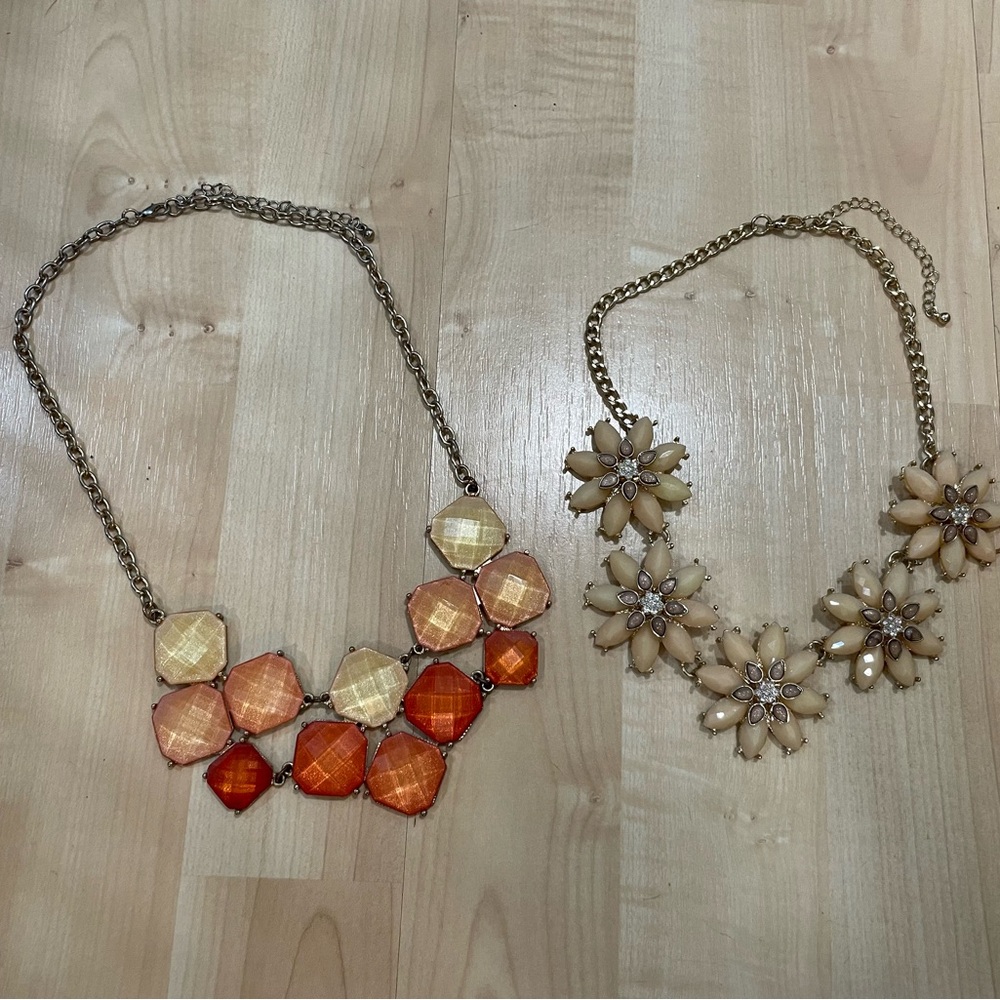 Chic White and Coral Necklace Set